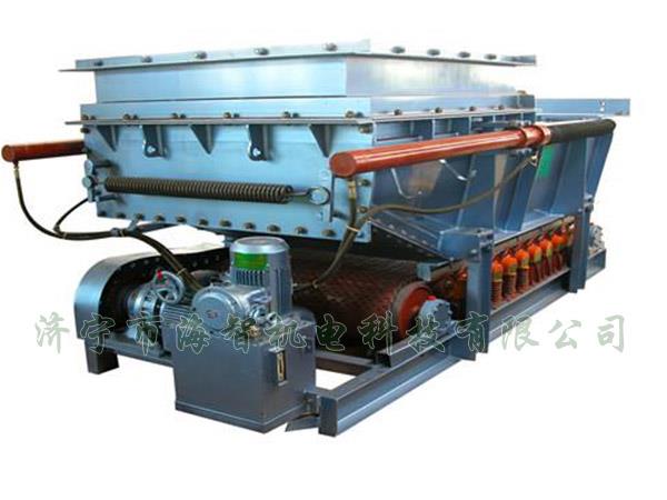 它將帶式（甲帶）給料機(jī)的手動(dòng)檢修閘門(mén)改為電動(dòng)、液動(dòng)或氣動(dòng)控制閥門(mén)，增大了閘門(mén)推力